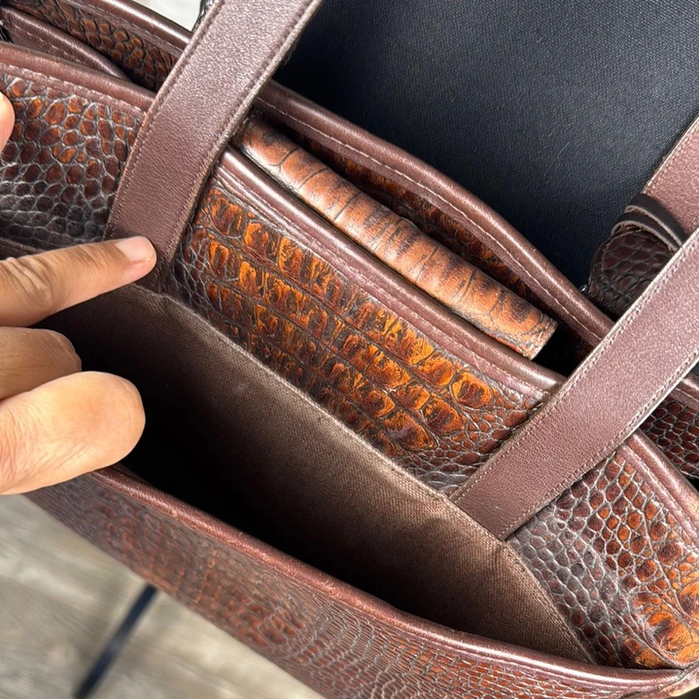 Vintage Brighton Leather /Faux Aligátor Structure Handbag Purse Travel Shoulder